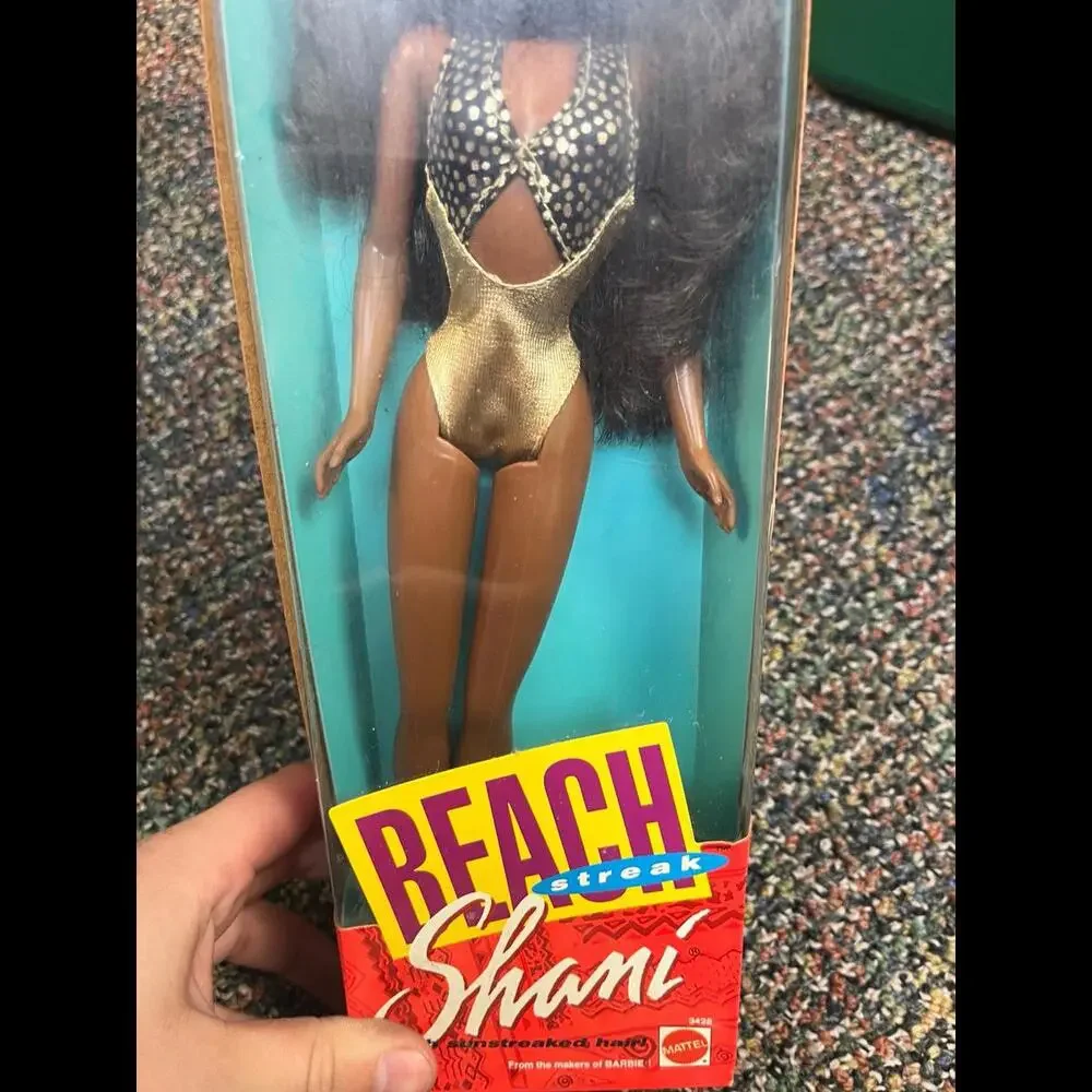SHANI Beach‎ Streak Shani Series Doll Sun Streaked Hair 1992 MATTEL #3428